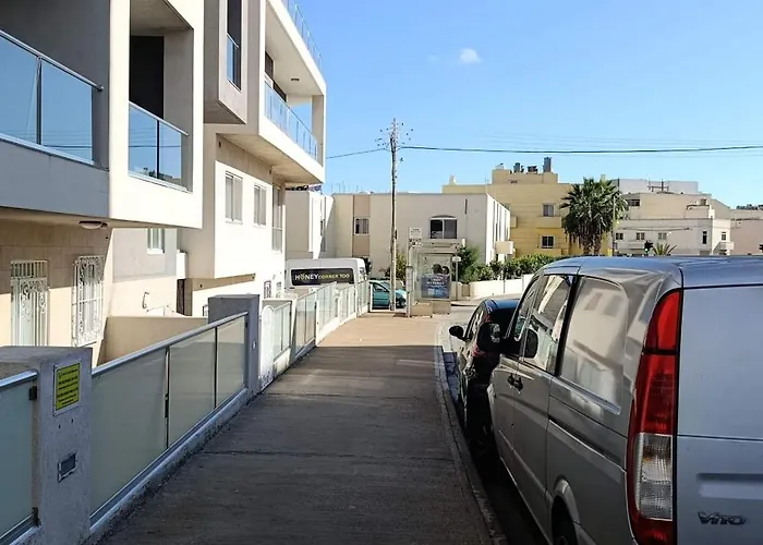 Interlace Penthouse With Swimming Pool