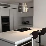 Interlace Penthouse With Swimming Pool מרססקלה