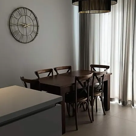 Interlace Penthouse With Swimming Pool *