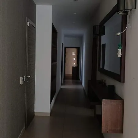 Interlace Penthouse With Swimming Pool Апартаменты