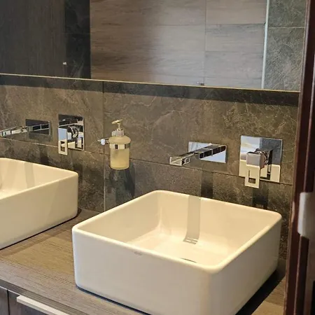 Interlace Penthouse With Swimming Pool Апартаменты *