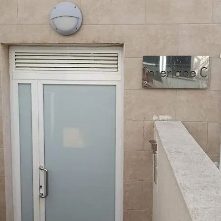 Апартаменты Interlace Penthouse With Swimming Pool