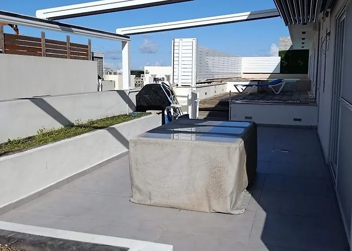 Appartamento Interlace Penthouse With Swimming Pool