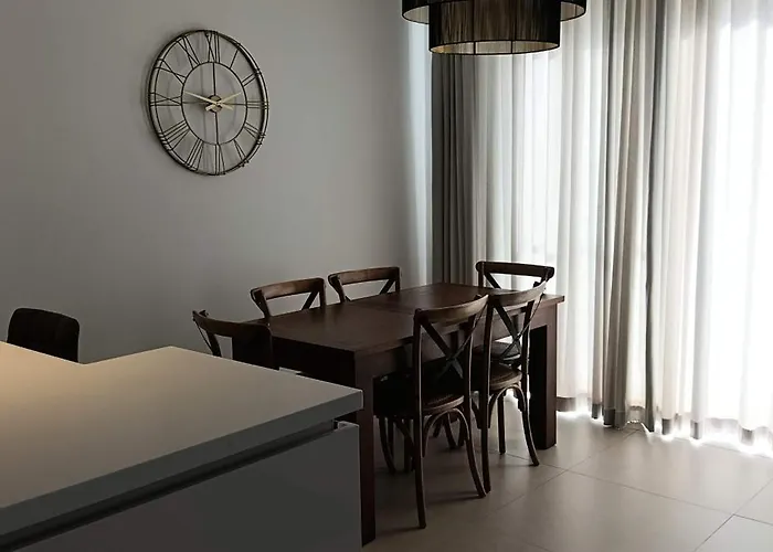 Interlace Penthouse With Swimming Pool *